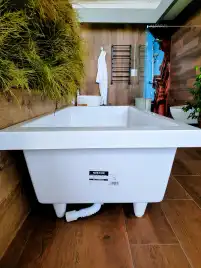 Ванна из литьевого мрамора  Aqua de Marco NESTOR 177х80 Белая 1180WNES