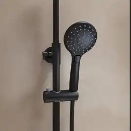 Душевая система IDDIS Ray RAYBL3Fi06 для ванны с изливом цвет, Матовый черный