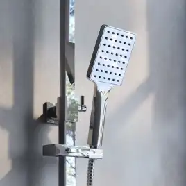 Душевая система IDDIS Bild BILSB1Fi06 для ванны с изливом цвет, Глянцевый хром